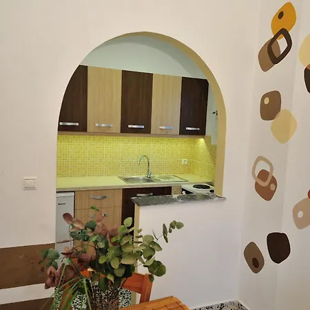 Jeanna Apartment *